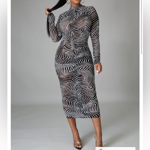 Plus sheer stretch midi dress size 2xl - Picture 1 of 4